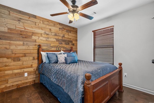 139 Eel Place, Hot Springs, AR 71913