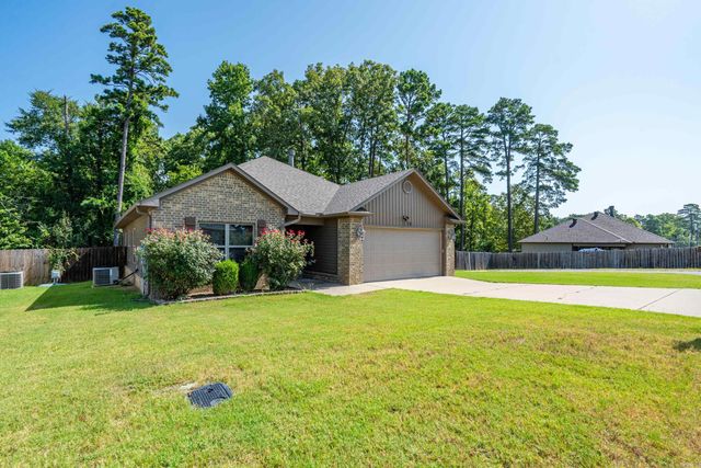 139 Eel Place, Hot Springs, AR 71913