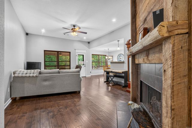139 Eel Place, Hot Springs, AR 71913