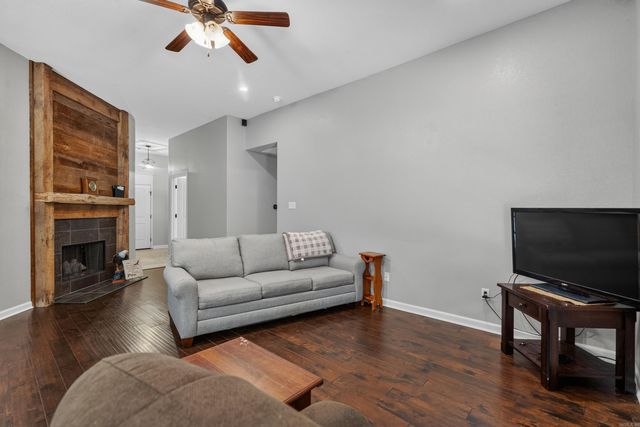 139 Eel Place, Hot Springs, AR 71913