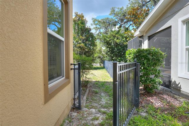 16302 BAYBERRY VIEW DRIVE, Lithia, FL 33547