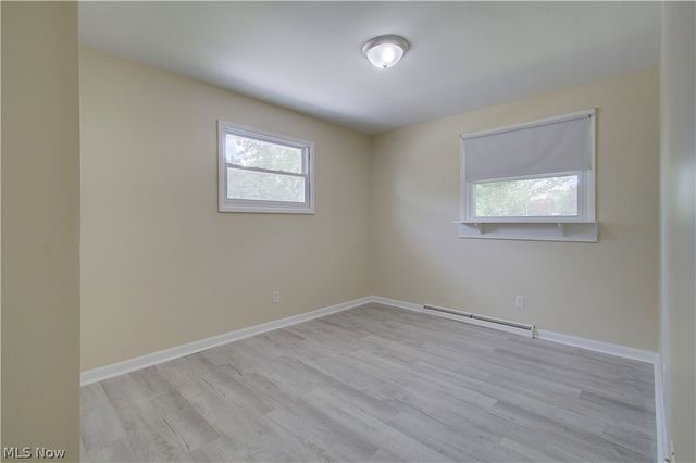 6787 Glenmere Avenue NE, Canton, OH 44721