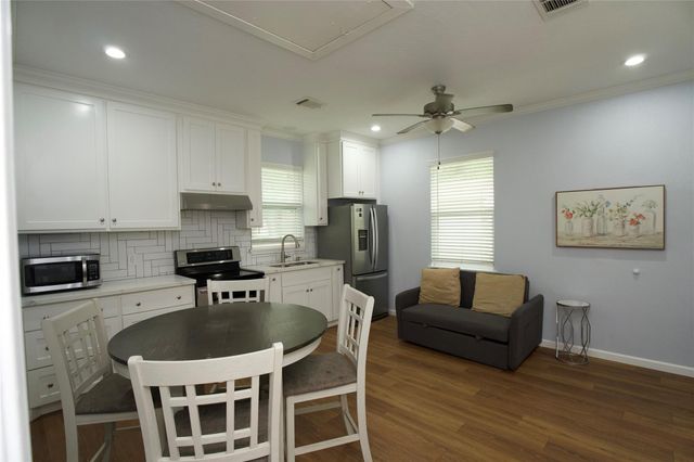 3710 Yellowstone Boulevard, Houston, TX 77021