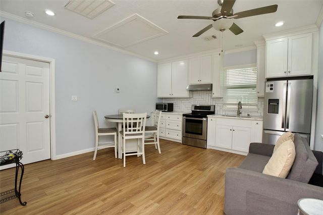 3710 Yellowstone Boulevard, Houston, TX 77021