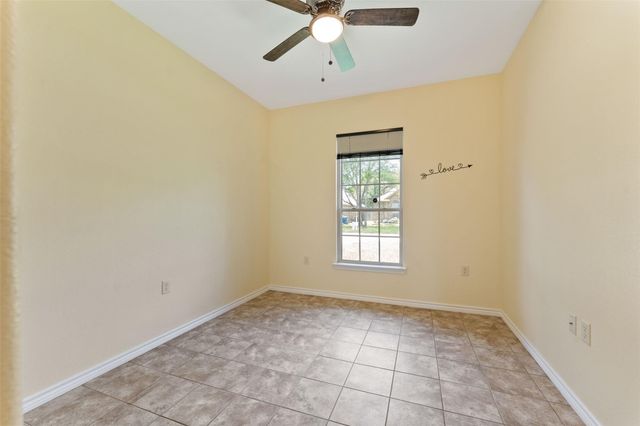 304 Port Drive, Gun Barrel City, TX 75156