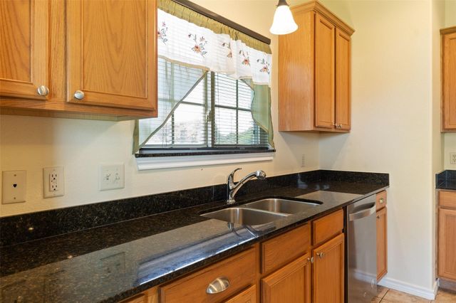 304 Port Drive, Gun Barrel City, TX 75156
