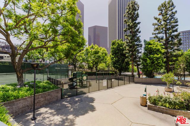800 W 1st Street 2410, Los Angeles, CA 90012