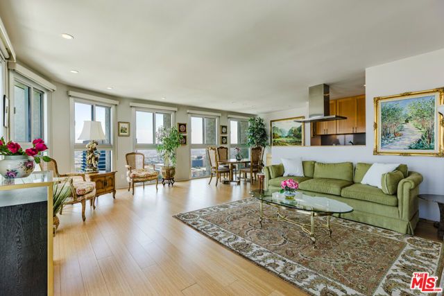 800 W 1st Street 2410, Los Angeles, CA 90012