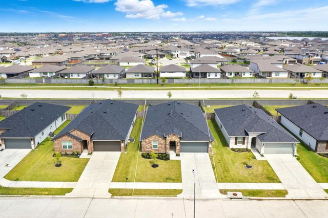 1115 Sommerville Drive, Rosharon, TX 77583