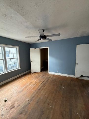 712 E Gladys Street, Sikeston, MO 63801