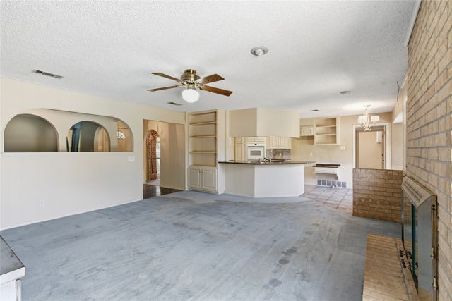 2326 Forest Hills Road, Grapevine, TX 76051