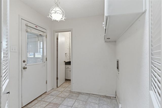 2326 Forest Hills Road, Grapevine, TX 76051