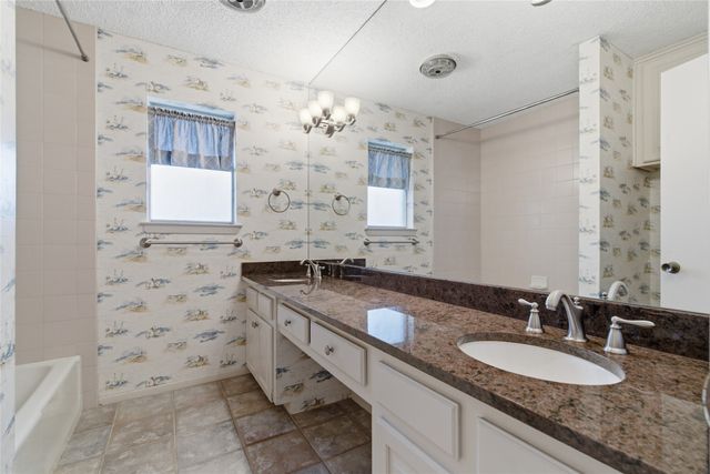 2326 Forest Hills Road, Grapevine, TX 76051