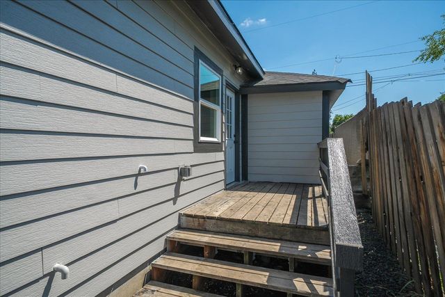 7312 E 4th Ave, Spokane Valley, WA 99212