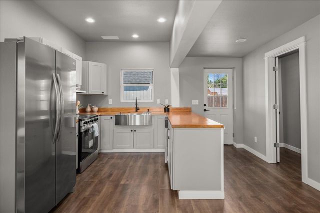 7312 E 4th Ave, Spokane Valley, WA 99212