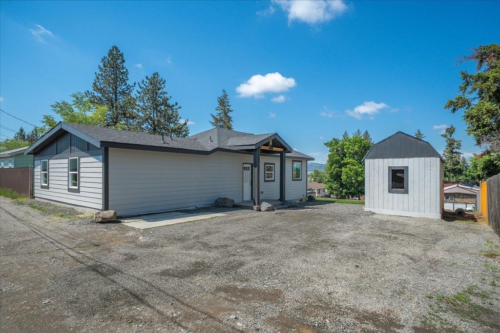 7312 E 4th Ave, Spokane Valley, WA 99212