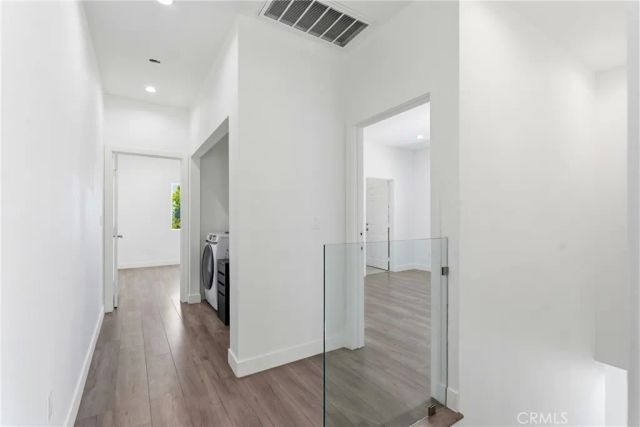 6742 Radford Avenue, North Hollywood, CA 91606