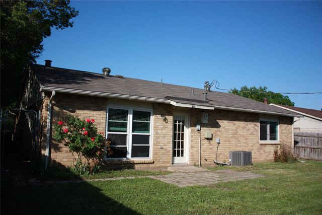 556 Harrison Drive, Allen, TX 75002
