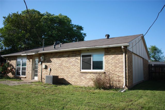 556 Harrison Drive, Allen, TX 75002