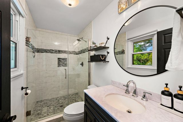 1802 Evergreen Court, Woodbury, MN 55125