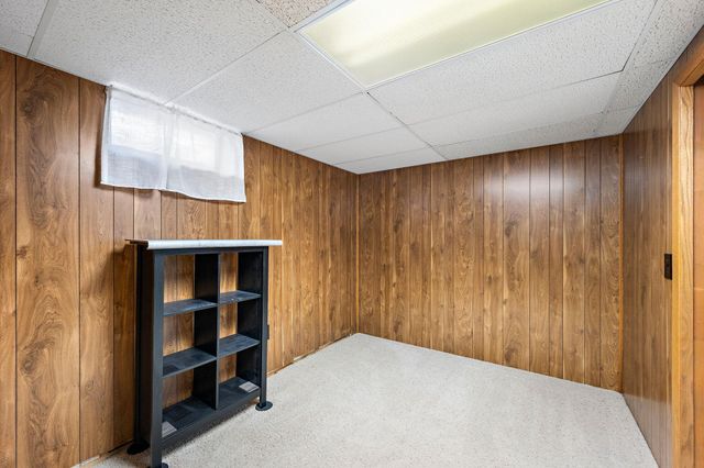 1802 Evergreen Court, Woodbury, MN 55125