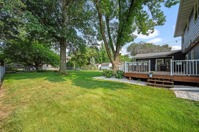 1802 Evergreen Court, Woodbury, MN 55125
