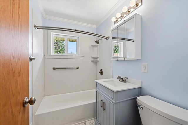 4070 Jay Lane, White Bear Lake, MN 55110