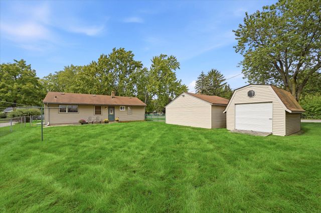 4070 Jay Lane, White Bear Lake, MN 55110