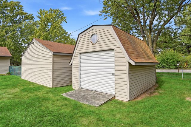 4070 Jay Lane, White Bear Lake, MN 55110