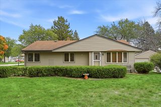 4070 Jay Lane, White Bear Lake, MN 55110