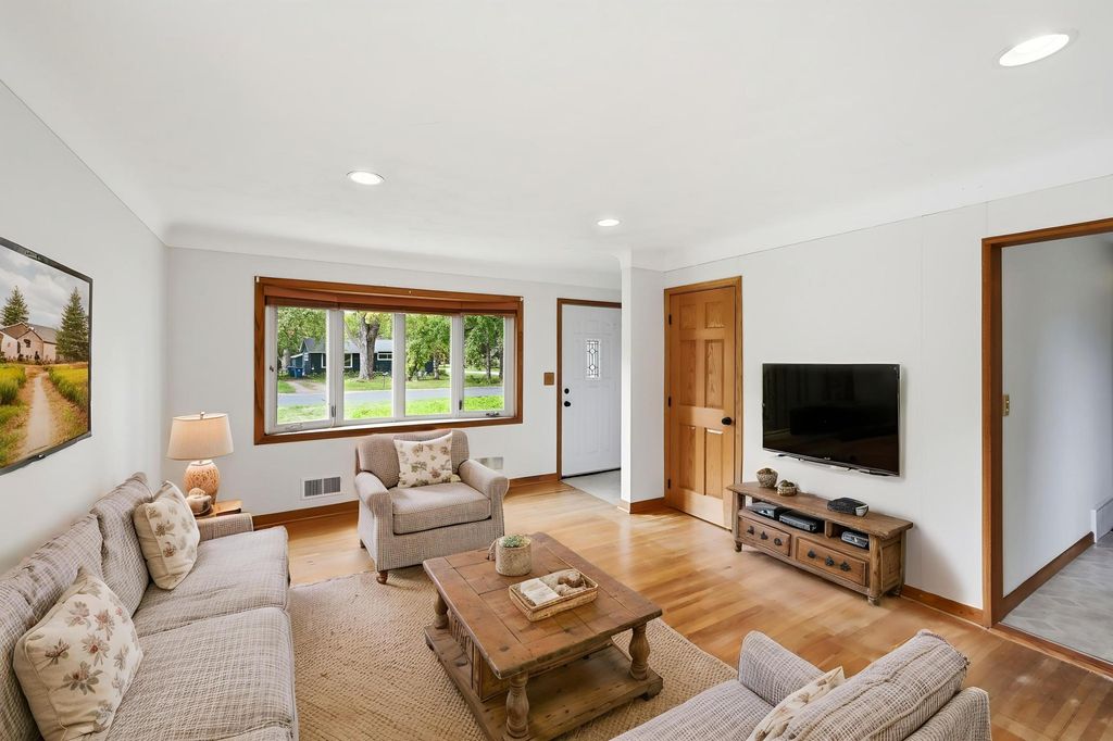 4070 Jay Lane, White Bear Lake, MN 55110 — photo 4