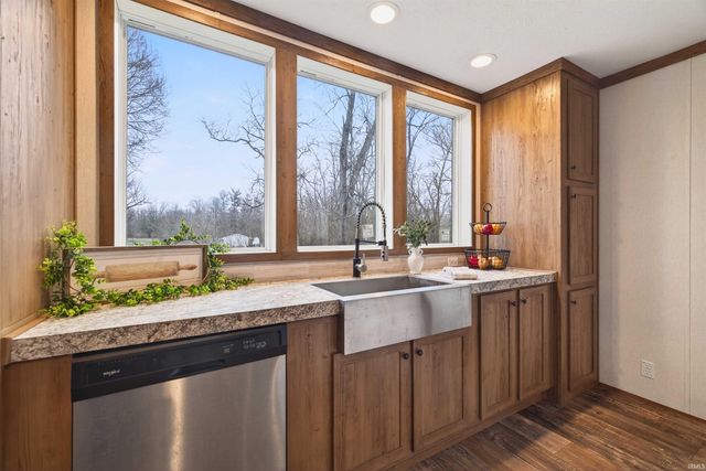 142 Heartland Street, Bedford, IN 47421