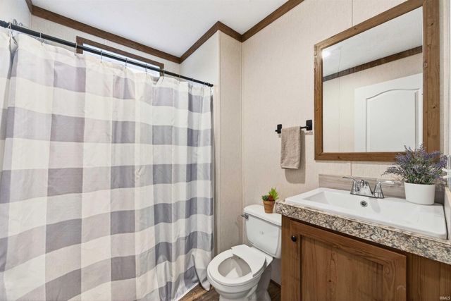 142 Heartland Street, Bedford, IN 47421