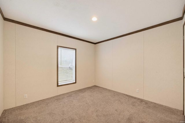 142 Heartland Street, Bedford, IN 47421