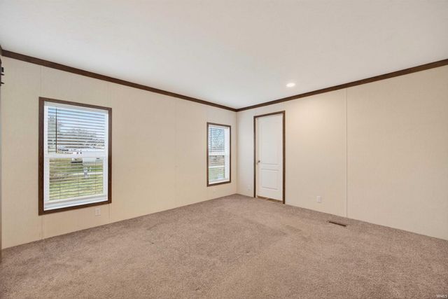 142 Heartland Street, Bedford, IN 47421