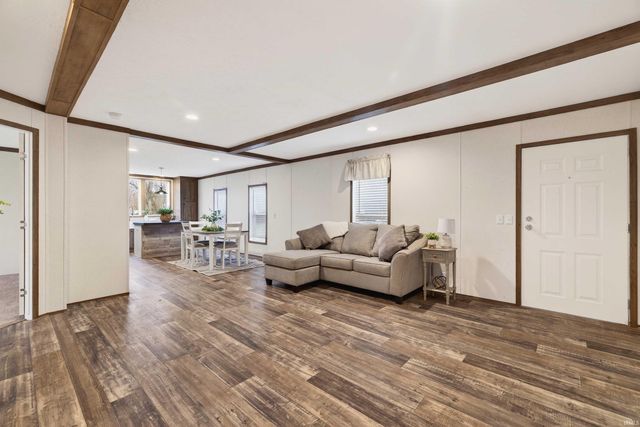 142 Heartland Street, Bedford, IN 47421