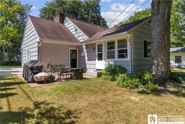 65 Jolls Lane, Orchard Park, NY 14127