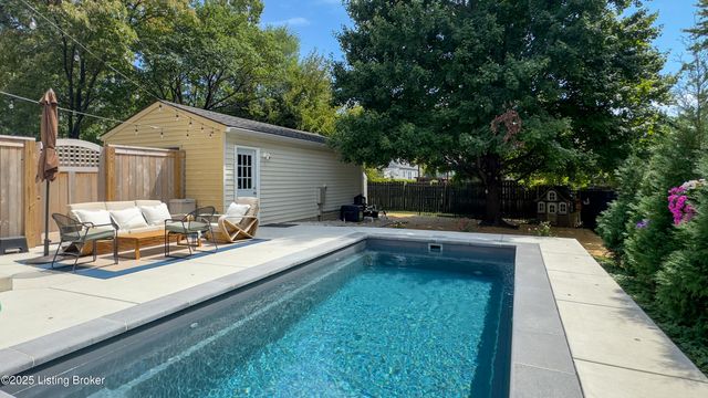 3418 Grandview Ave Ave, Louisville, KY 40207