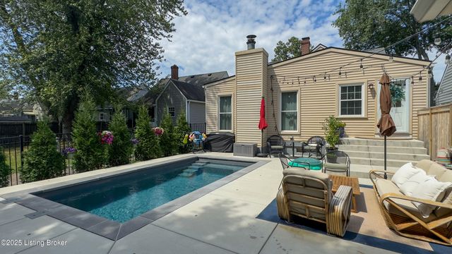 3418 Grandview Ave Ave, Louisville, KY 40207