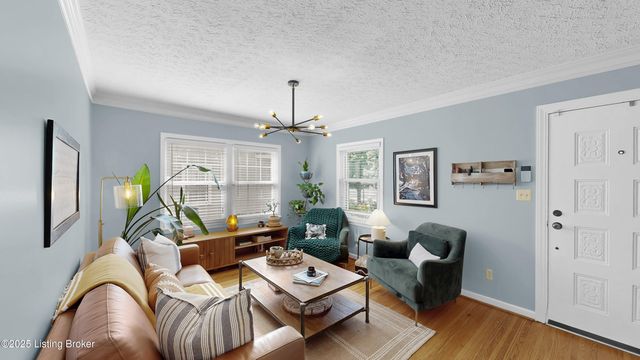 3418 Grandview Ave Ave, Louisville, KY 40207