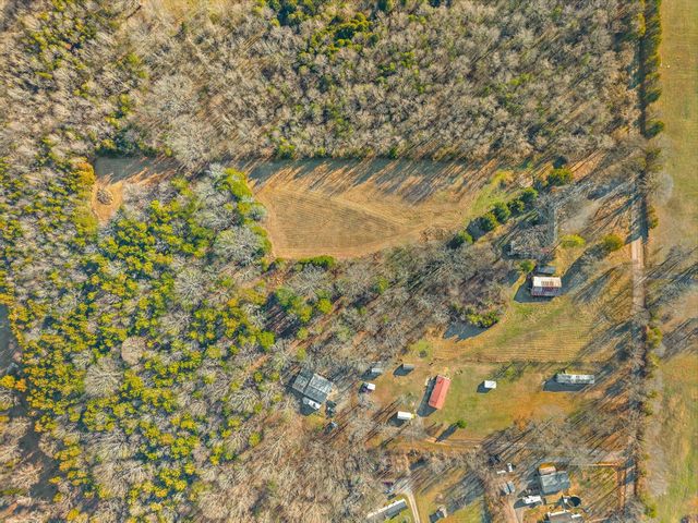 1071 Scott Rd, Bethpage, TN 37022