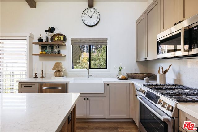 27721 Peninsula Drive 228, Lake Arrowhead, CA 92352
