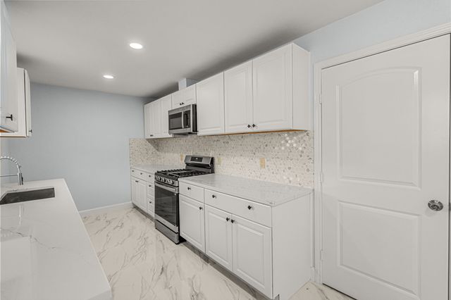 1129 Irwin Drive, Hurst, TX 76053