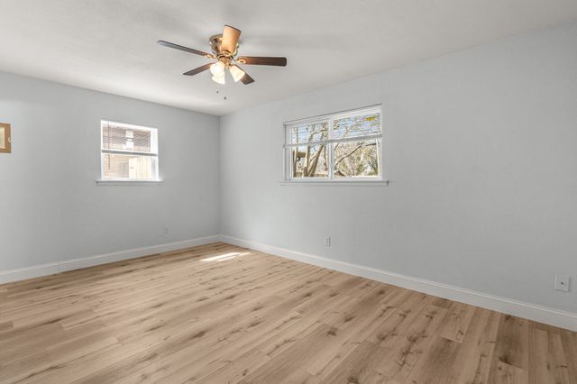 1129 Irwin Drive, Hurst, TX 76053
