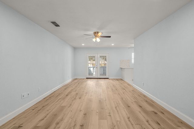1129 Irwin Drive, Hurst, TX 76053