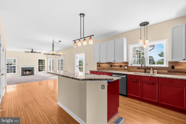 300 SPRUCE HILL WAY, Charles Town, WV 25414