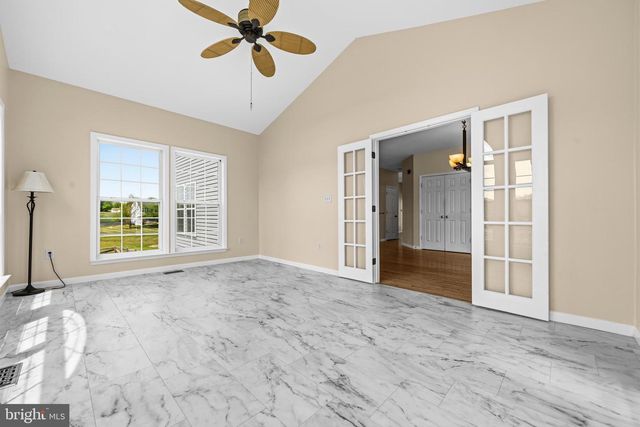 300 SPRUCE HILL WAY, Charles Town, WV 25414
