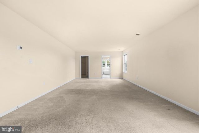 300 SPRUCE HILL WAY, Charles Town, WV 25414