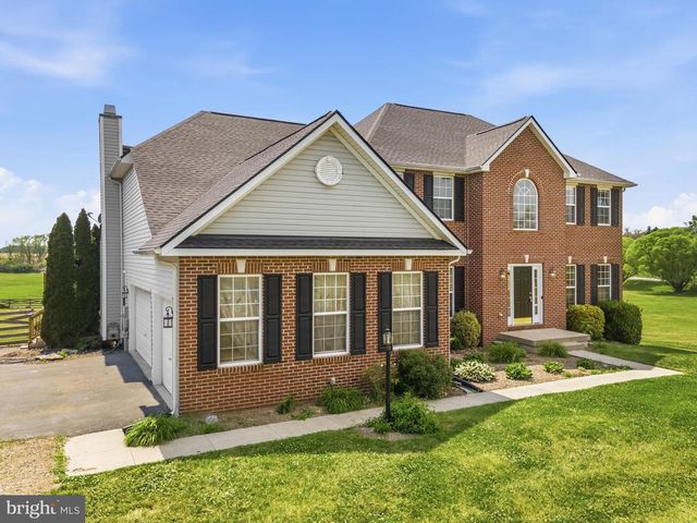 300 SPRUCE HILL WAY, Charles Town, WV 25414