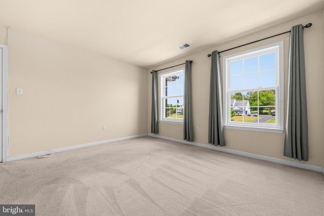300 SPRUCE HILL WAY, Charles Town, WV 25414